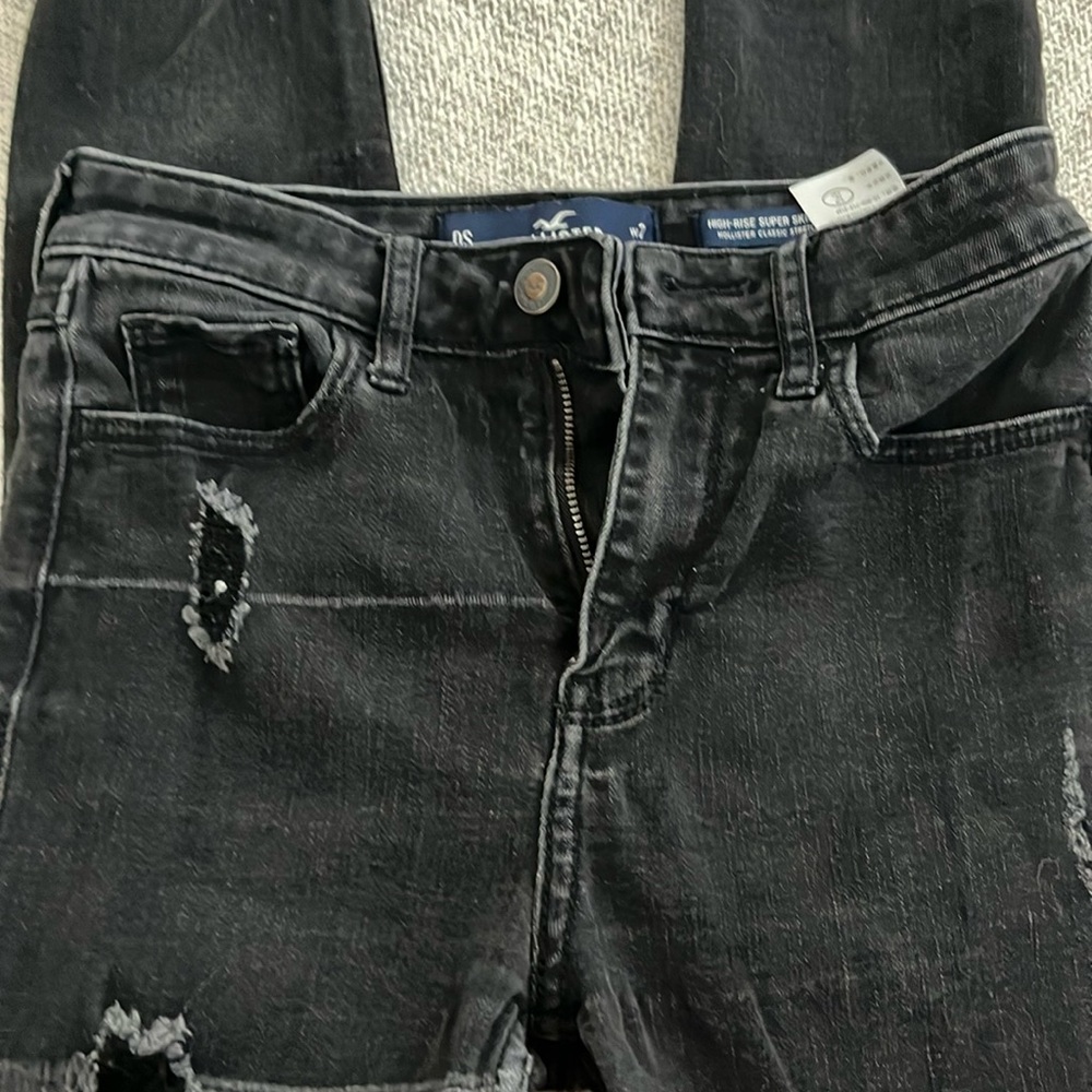 Hollister size 0, Black skinny jeans
